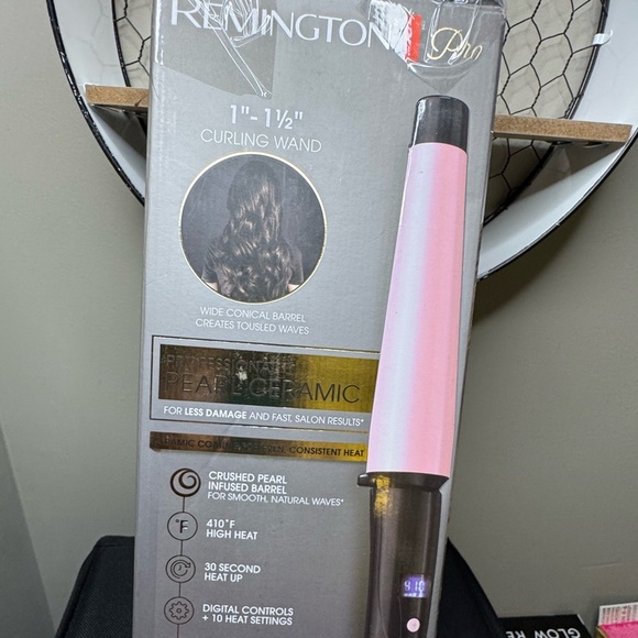 Remington Pink Hair Curling Wand 1”-1 1/2”- New but opened - Picture 1 of 12